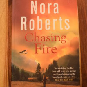 Nora Roberts - Chasing Fire