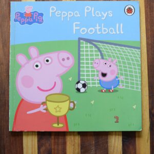 Peppa Pig - Peppa Plays Football