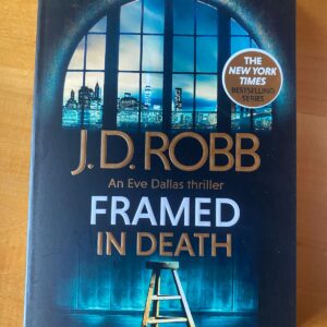 J.D Robb - Framed in Death